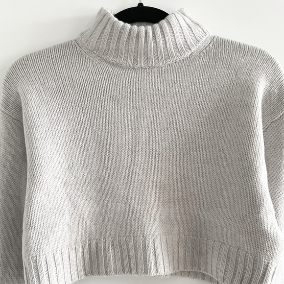 Wilfred Harper Sweater (Grey) - Picture 5 of 9